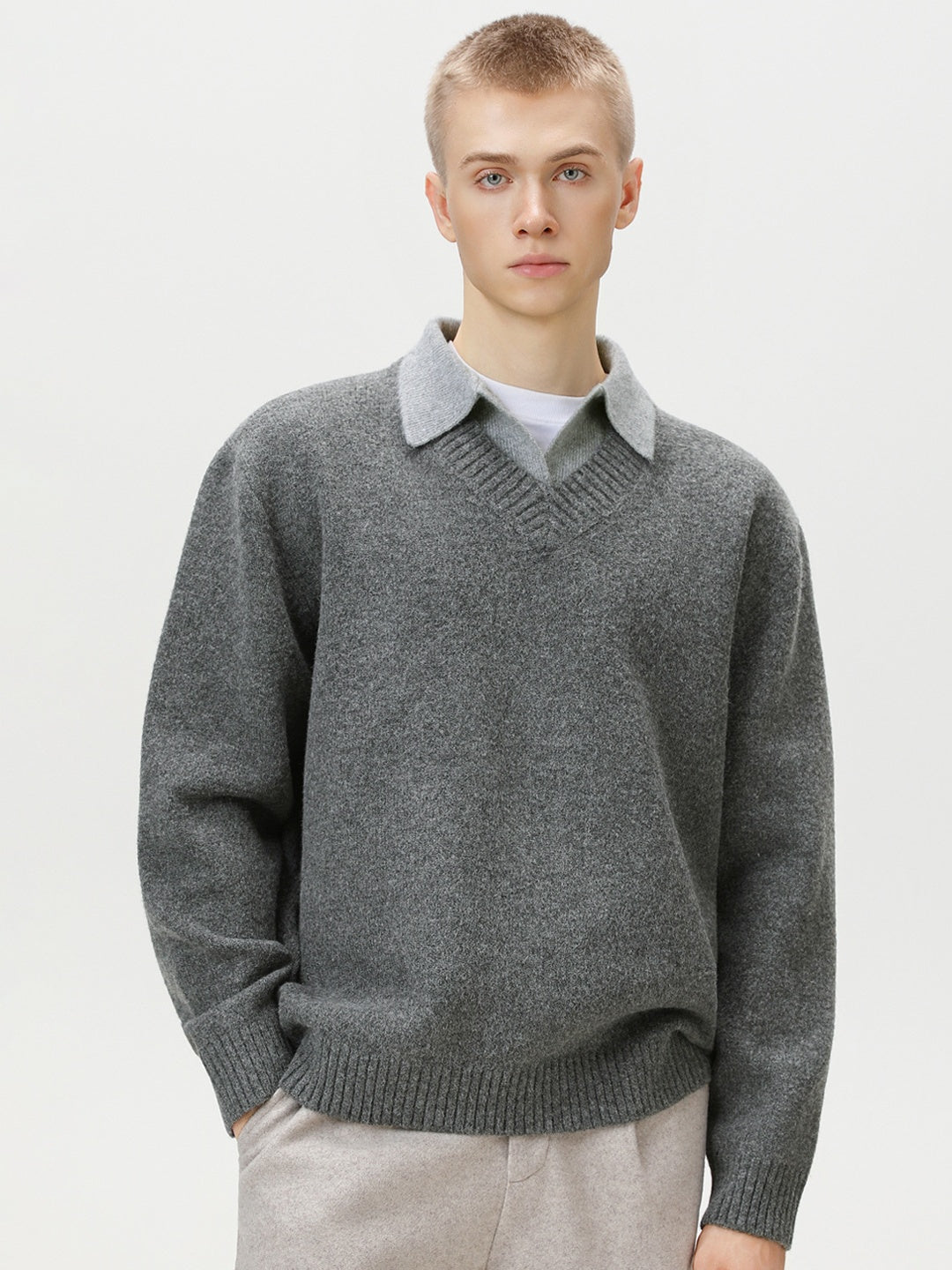 Fake two-piece lapel sweater